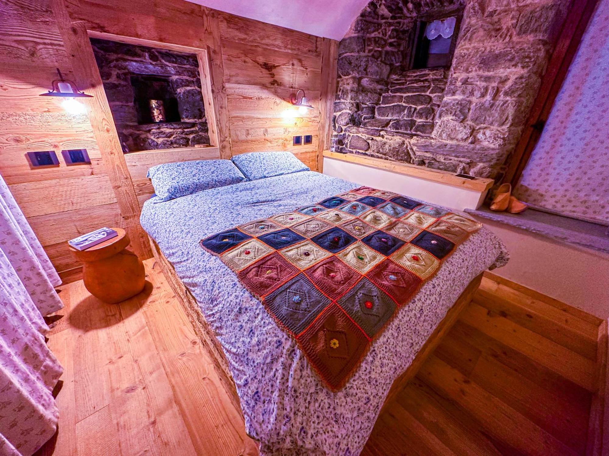 Joivy Modern Family Chalet With Stunning Mountain Views Champoluc Εξωτερικό φωτογραφία
