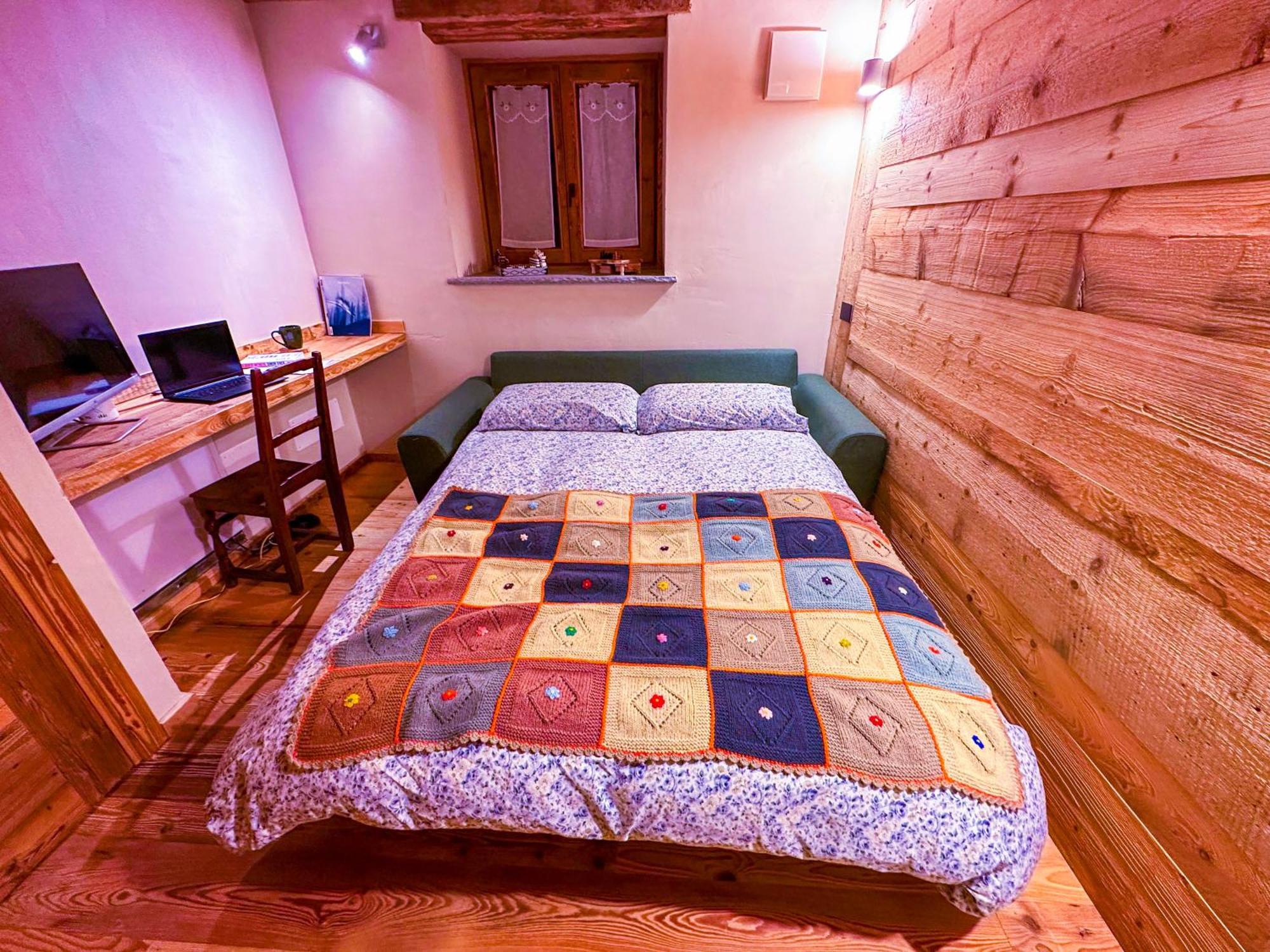Joivy Modern Family Chalet With Stunning Mountain Views Champoluc Εξωτερικό φωτογραφία